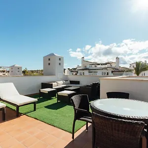 2bdr Penthouse, Naranjos, W/pool, 2km P.banus Apartamento